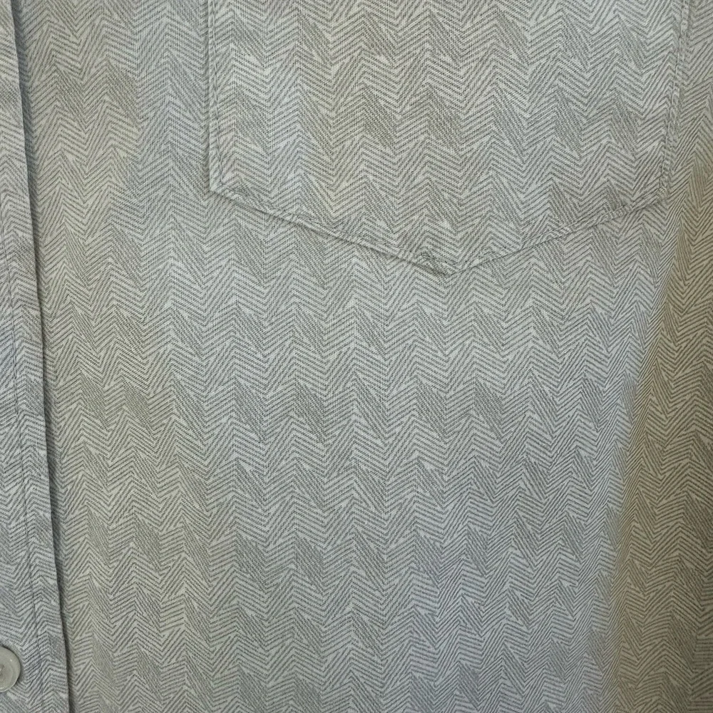 The Commons Boys Button Up Shirt Size L EUC Always dry cleaned.